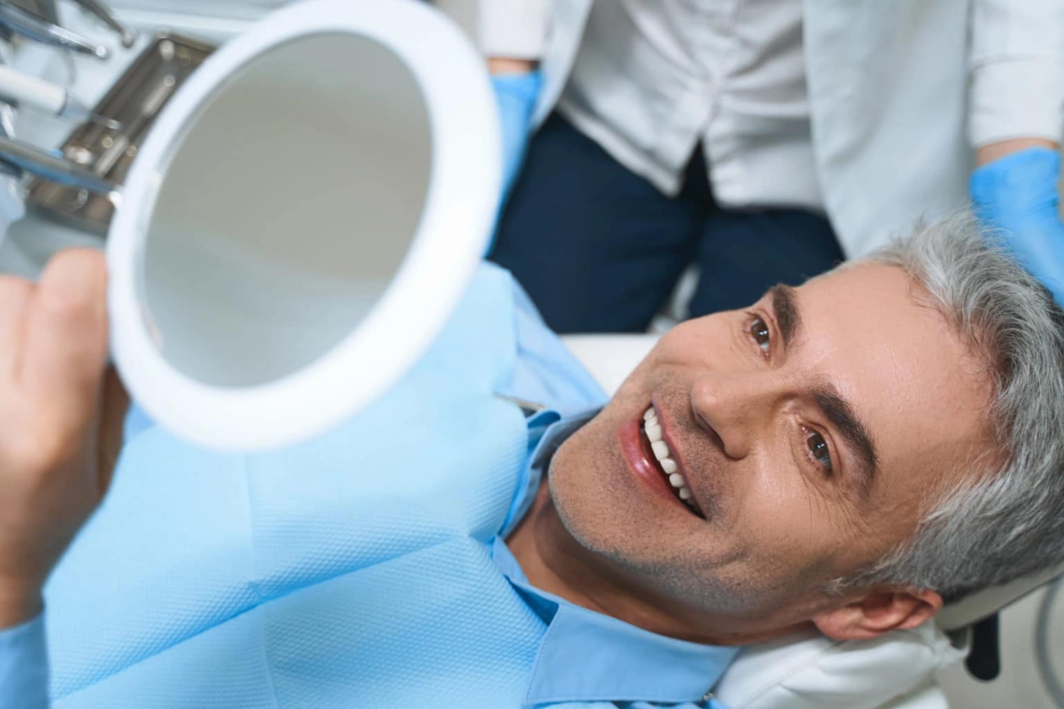 Aesthetic tooth replacement with a bridge