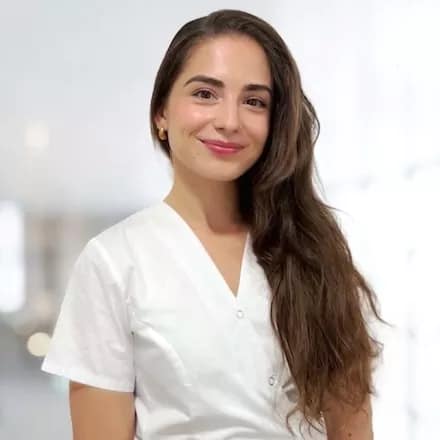Dr. Nagy-Csoma Luca - szájsebészet, implantológia